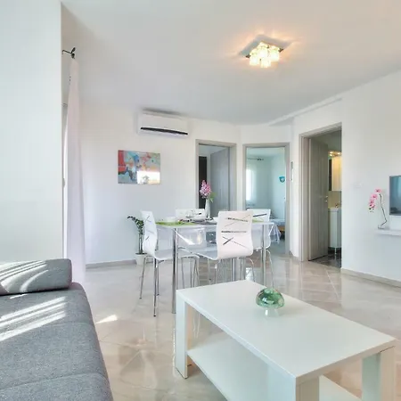 Apartments Antunovic Umag Exterior photo